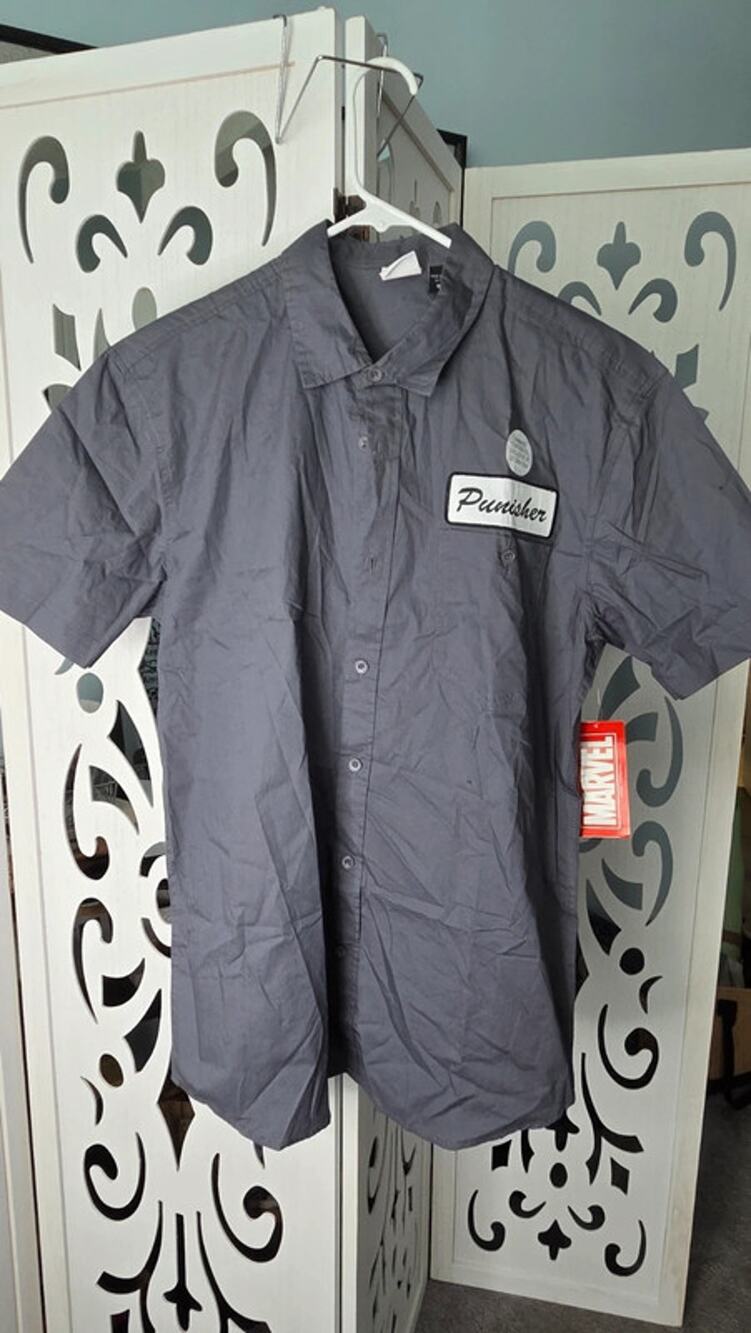 Marvel Punisher One Man Army Button Up Work Shirt Gray Men’s NWT Med